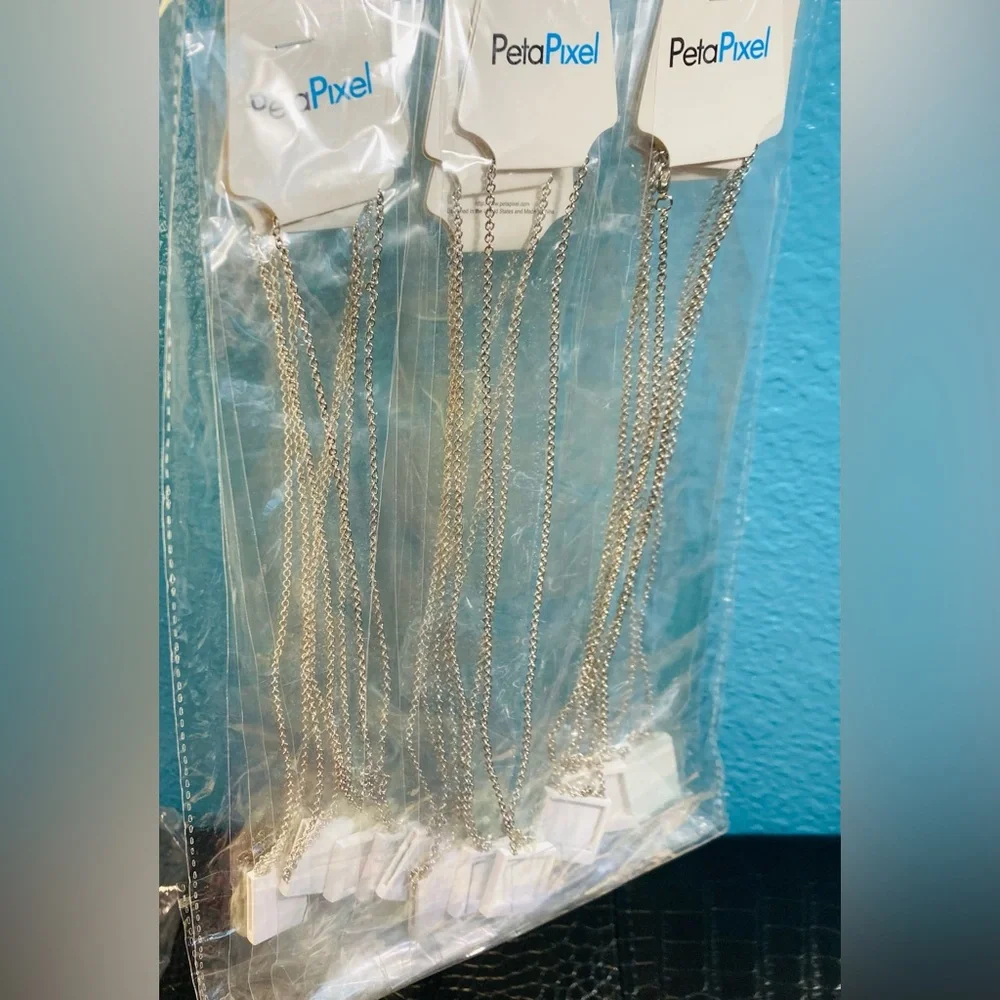 NWT 12 PACK!!! PETAPIXEL Instant Photo Pendant Necklaces Individually Wrapped - Picture 3 of 15